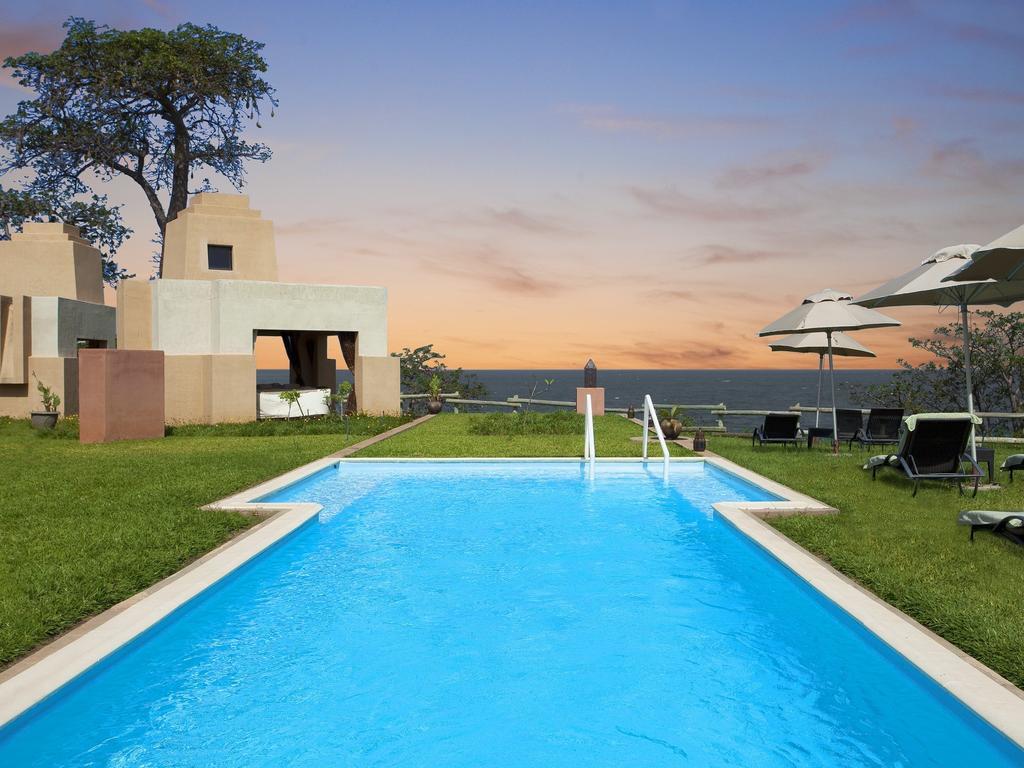 Labranda Coral Beach Resort Brufut Esterno foto