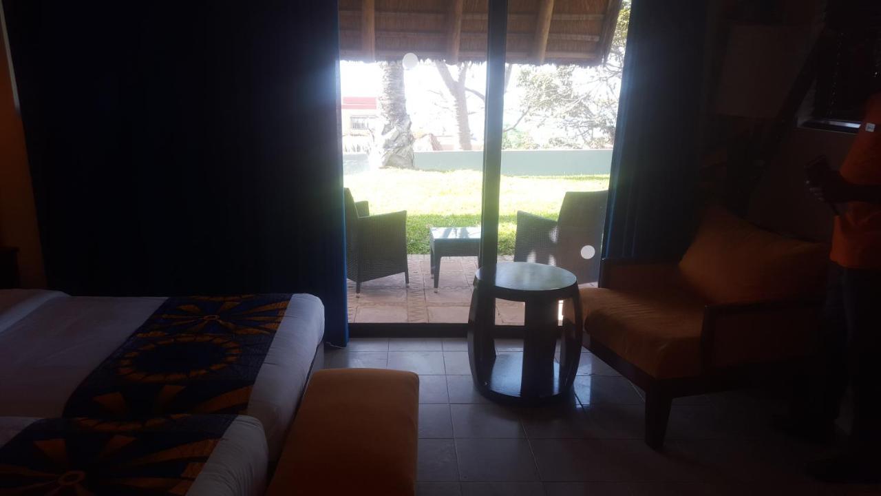 Labranda Coral Beach Resort Brufut Esterno foto