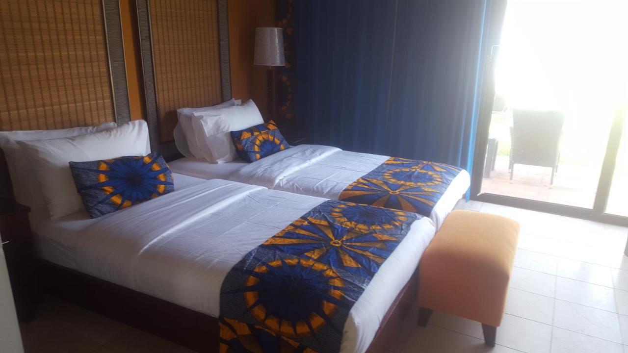 Labranda Coral Beach Resort Brufut Esterno foto