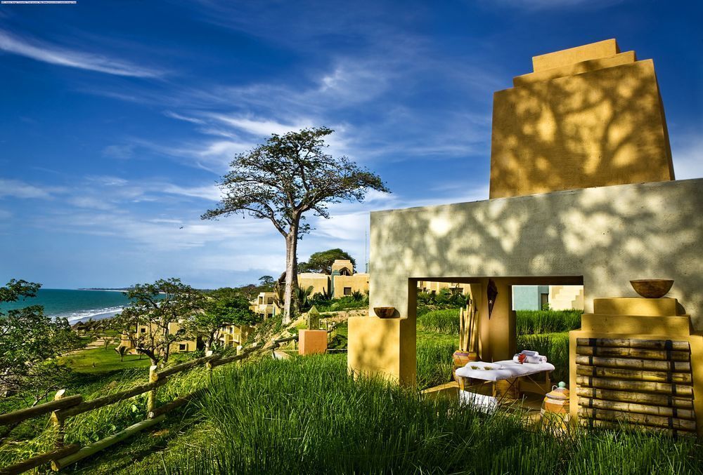 Labranda Coral Beach Resort Brufut Esterno foto